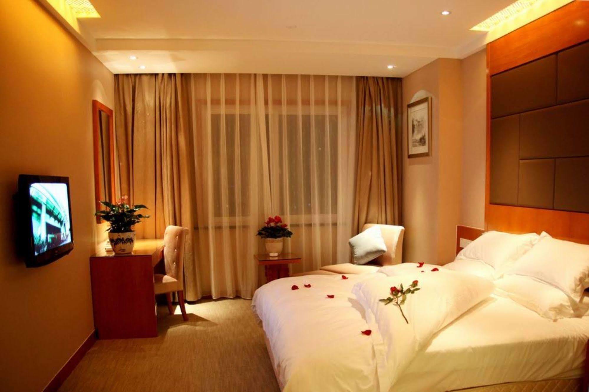 Jiaxing Oriental Hotel Buitenkant foto